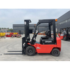 N&eacute;gykerekű, 1500 kg-os &uacute;j d&iacute;zel targonca jap&aacute;n motorral rakt&aacute;ron
